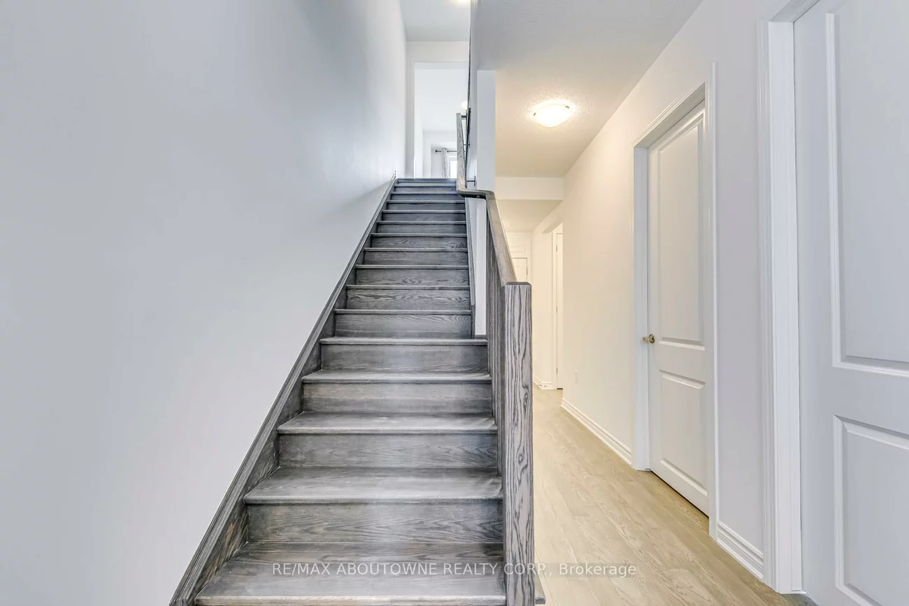 1365, William Halton, 1012 - NW Northwest, Oakville