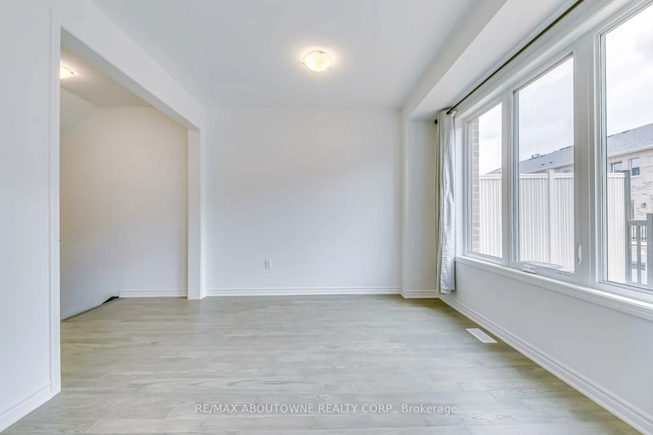 1365, William Halton, 1012 - NW Northwest, Oakville