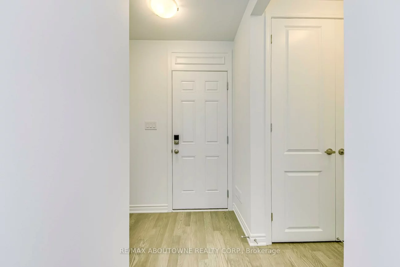 1365, William Halton, 1012 - NW Northwest, Oakville