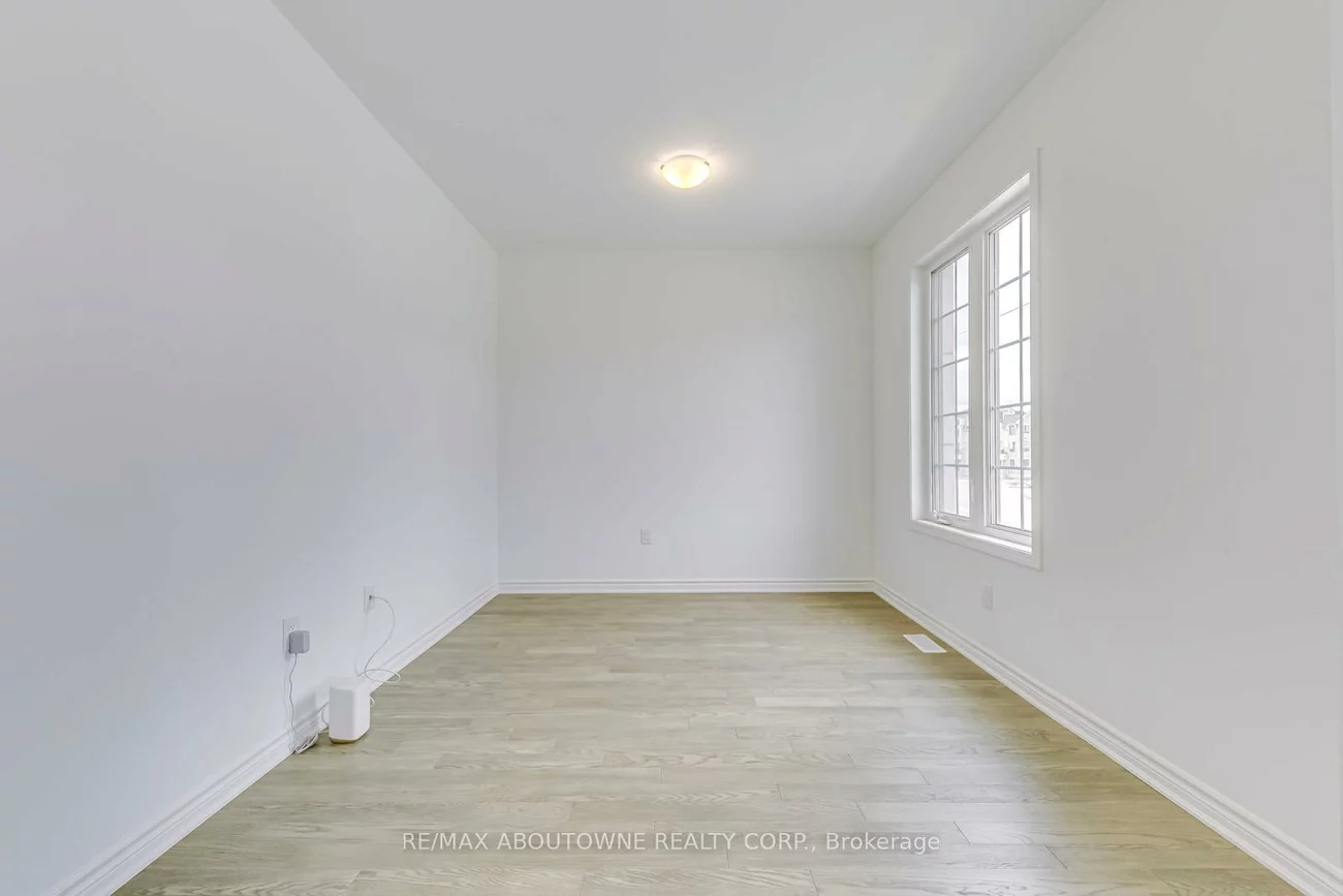 1365, William Halton, 1012 - NW Northwest, Oakville