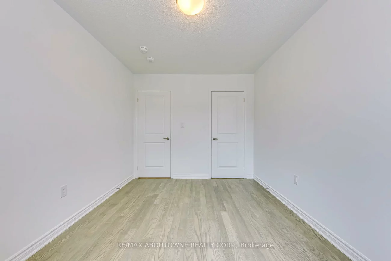 1365, William Halton, 1012 - NW Northwest, Oakville