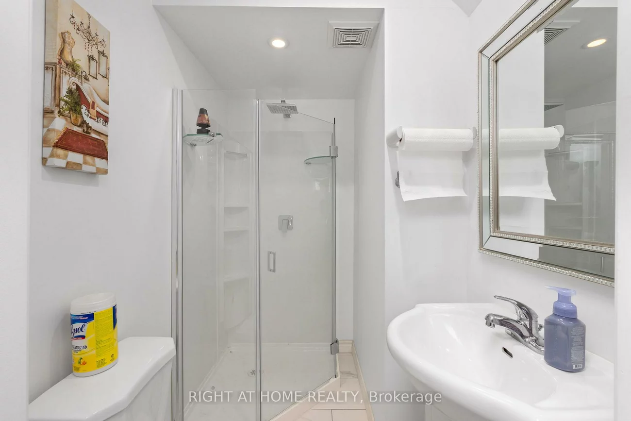 260, Ellen Davidson, 1008 - GO Glenorchy, Oakville