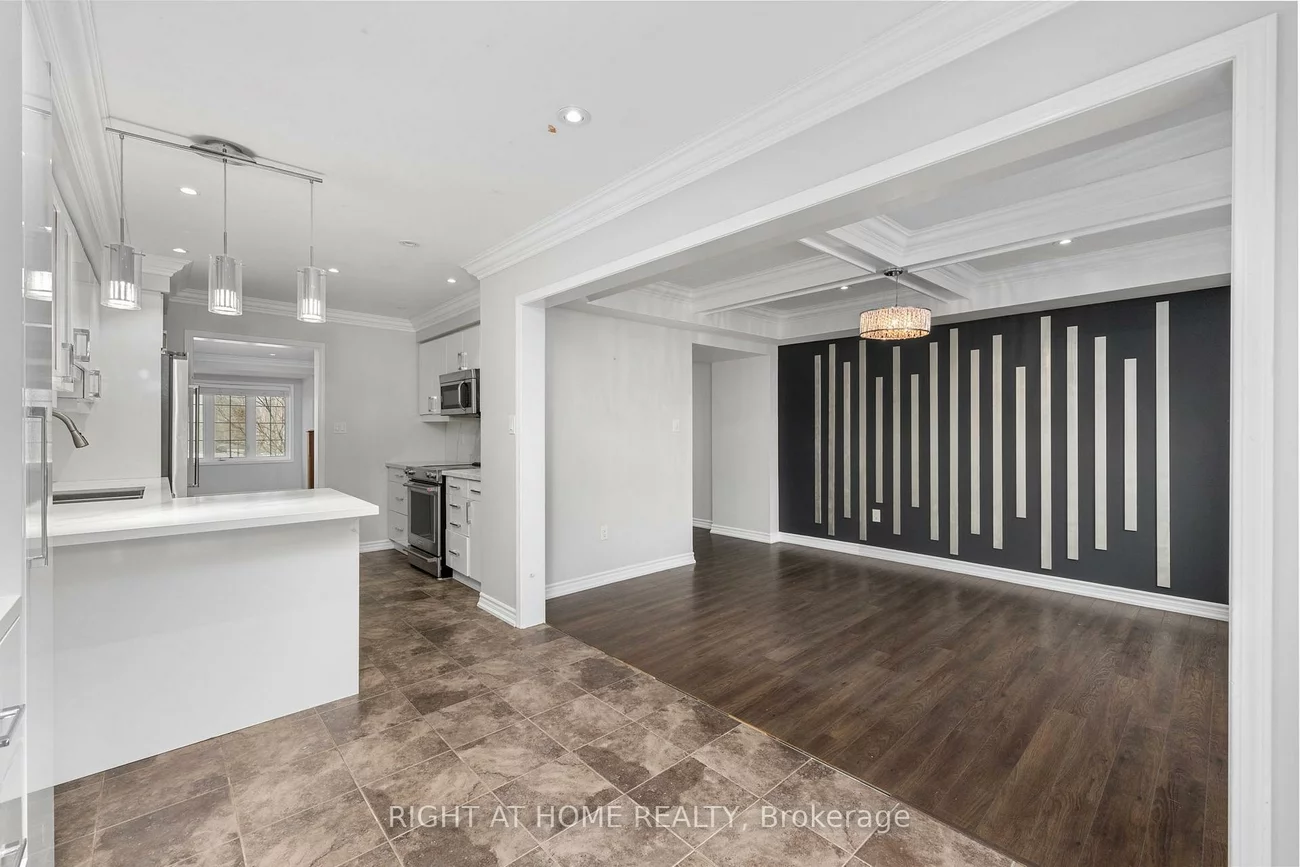 260, Ellen Davidson, 1008 - GO Glenorchy, Oakville