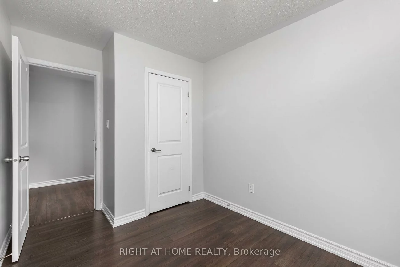 260, Ellen Davidson, 1008 - GO Glenorchy, Oakville