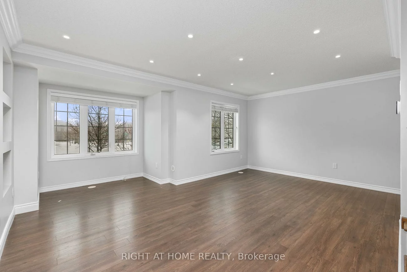 260, Ellen Davidson, 1008 - GO Glenorchy, Oakville