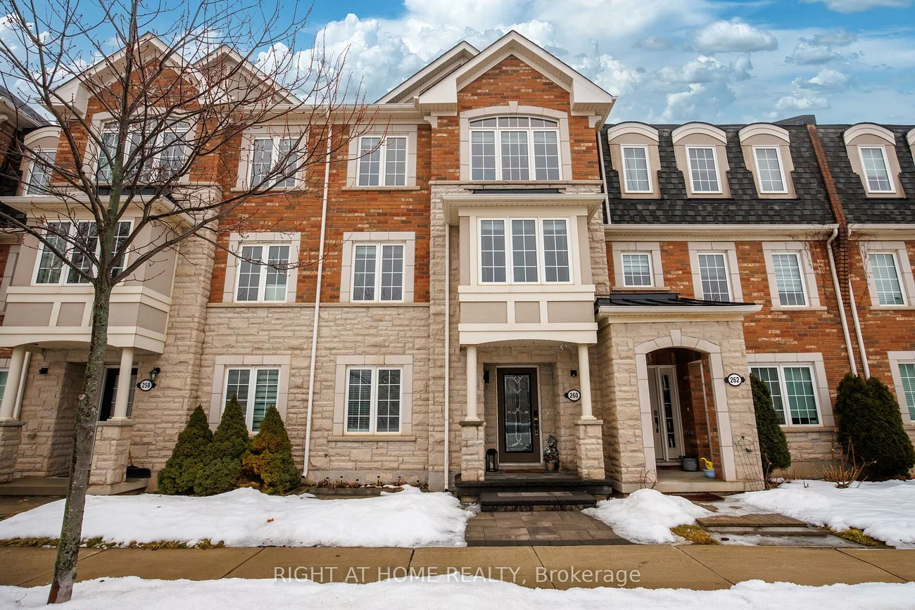 260, Ellen Davidson, 1008 - GO Glenorchy, Oakville