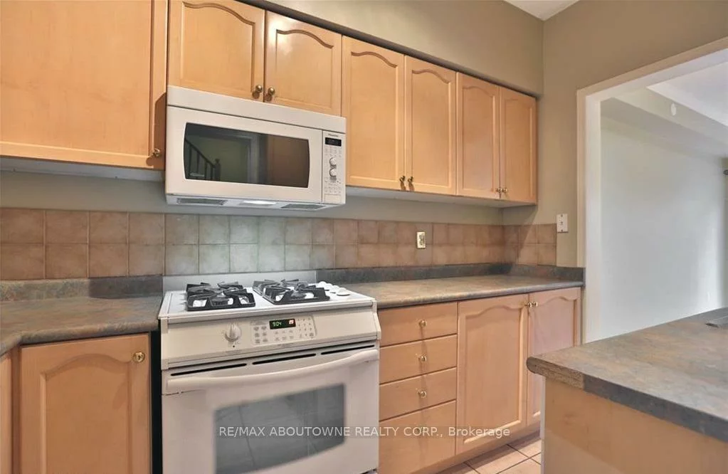 2344, Dalebrook, 1018 - WC Wedgewood Creek, Oakville