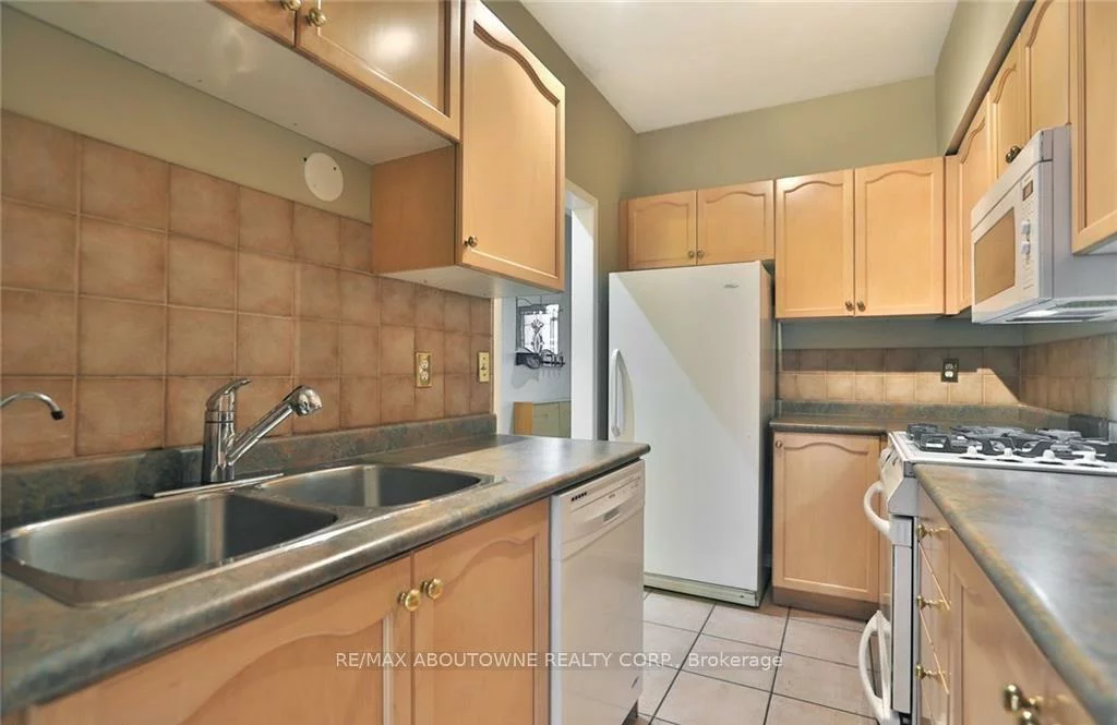 2344, Dalebrook, 1018 - WC Wedgewood Creek, Oakville