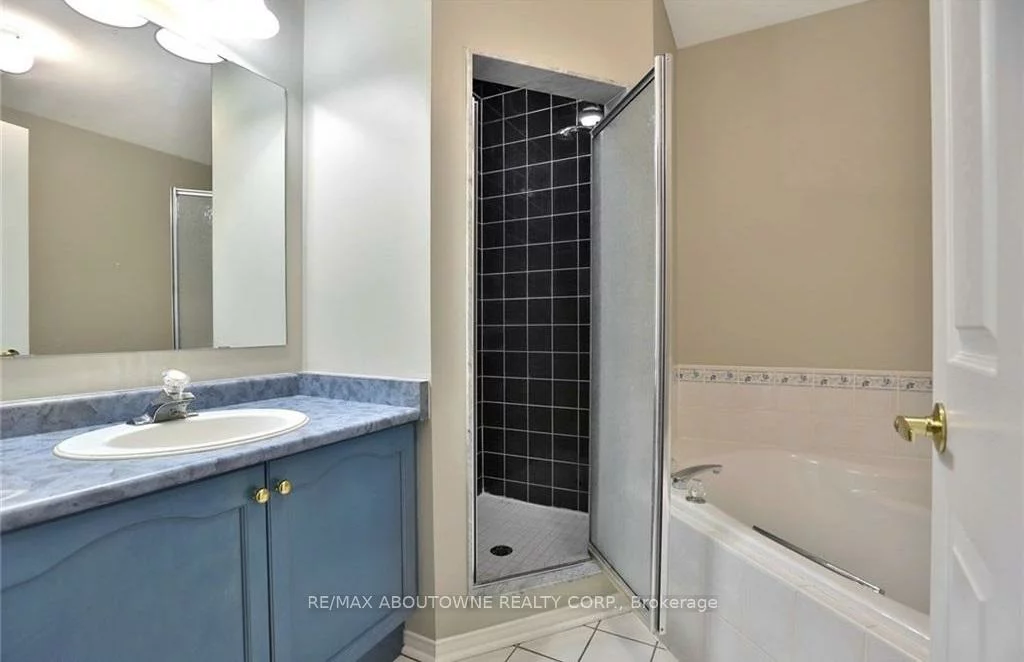 2344, Dalebrook, 1018 - WC Wedgewood Creek, Oakville