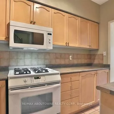 2344, Dalebrook, 1018 - WC Wedgewood Creek, Oakville