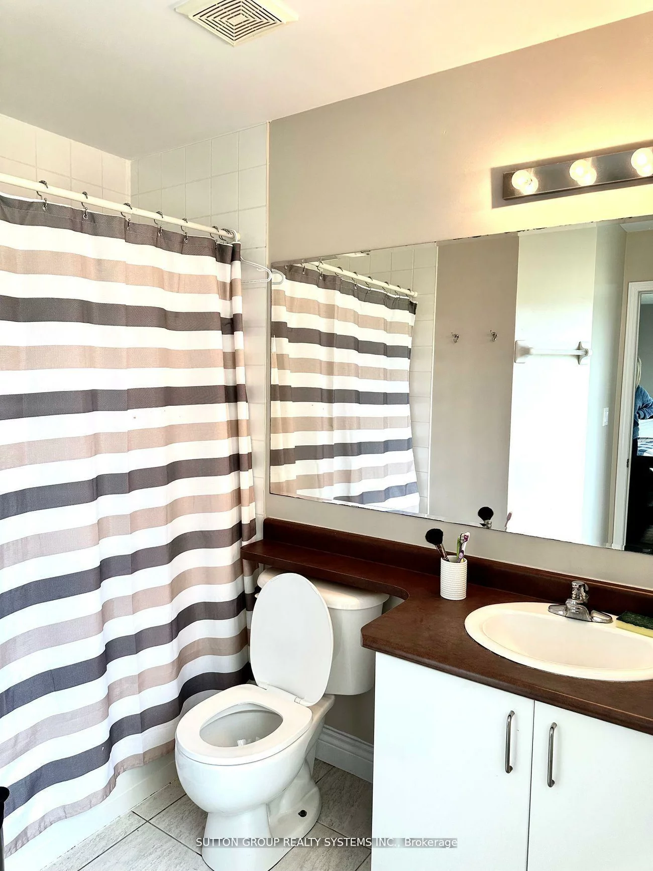 2467, Springforest, 1000 - BC Bronte Creek, Oakville