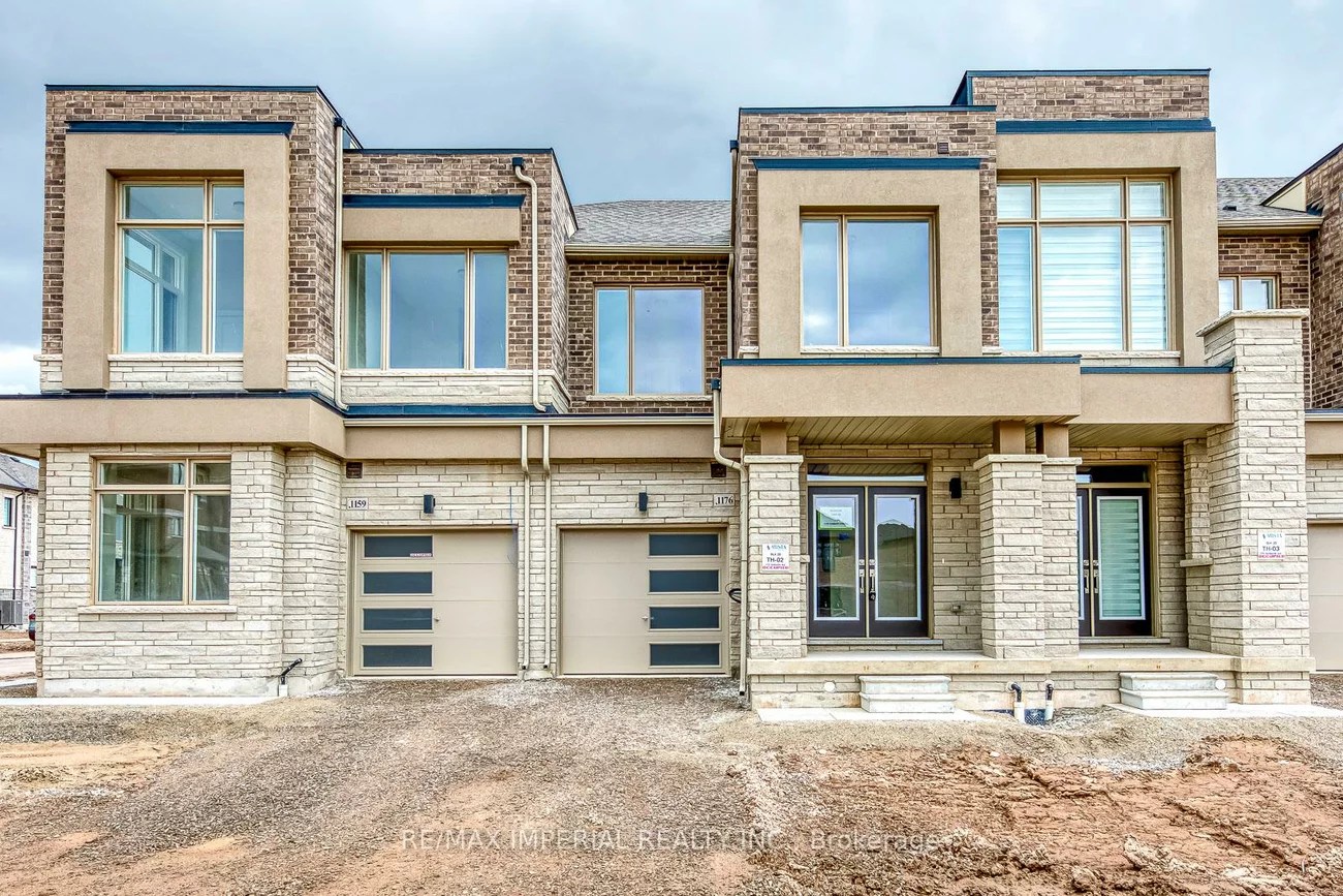 1176, Tanbark, 1010 - JM Joshua Meadows, Oakville
