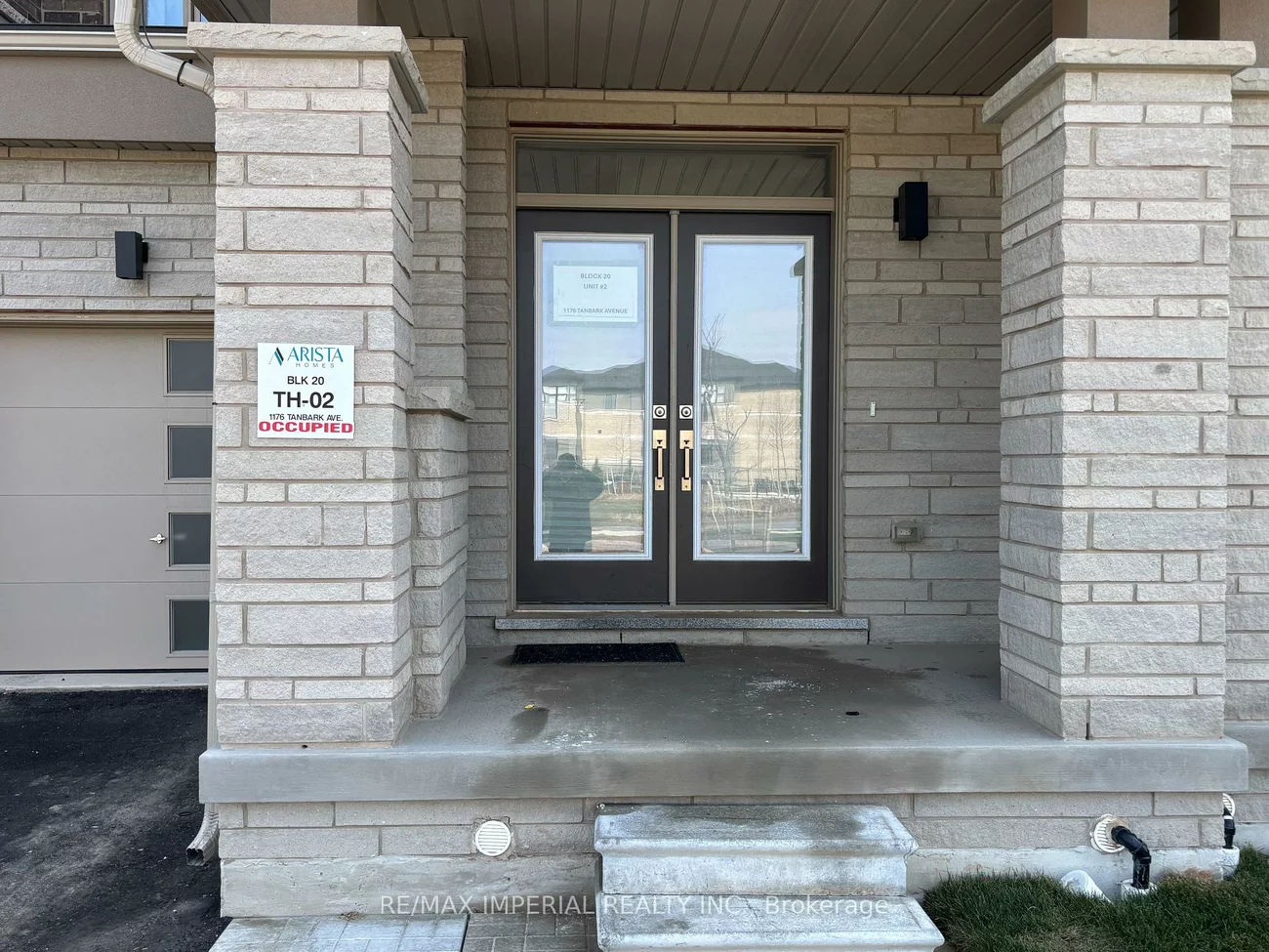 1176, Tanbark, 1010 - JM Joshua Meadows, Oakville