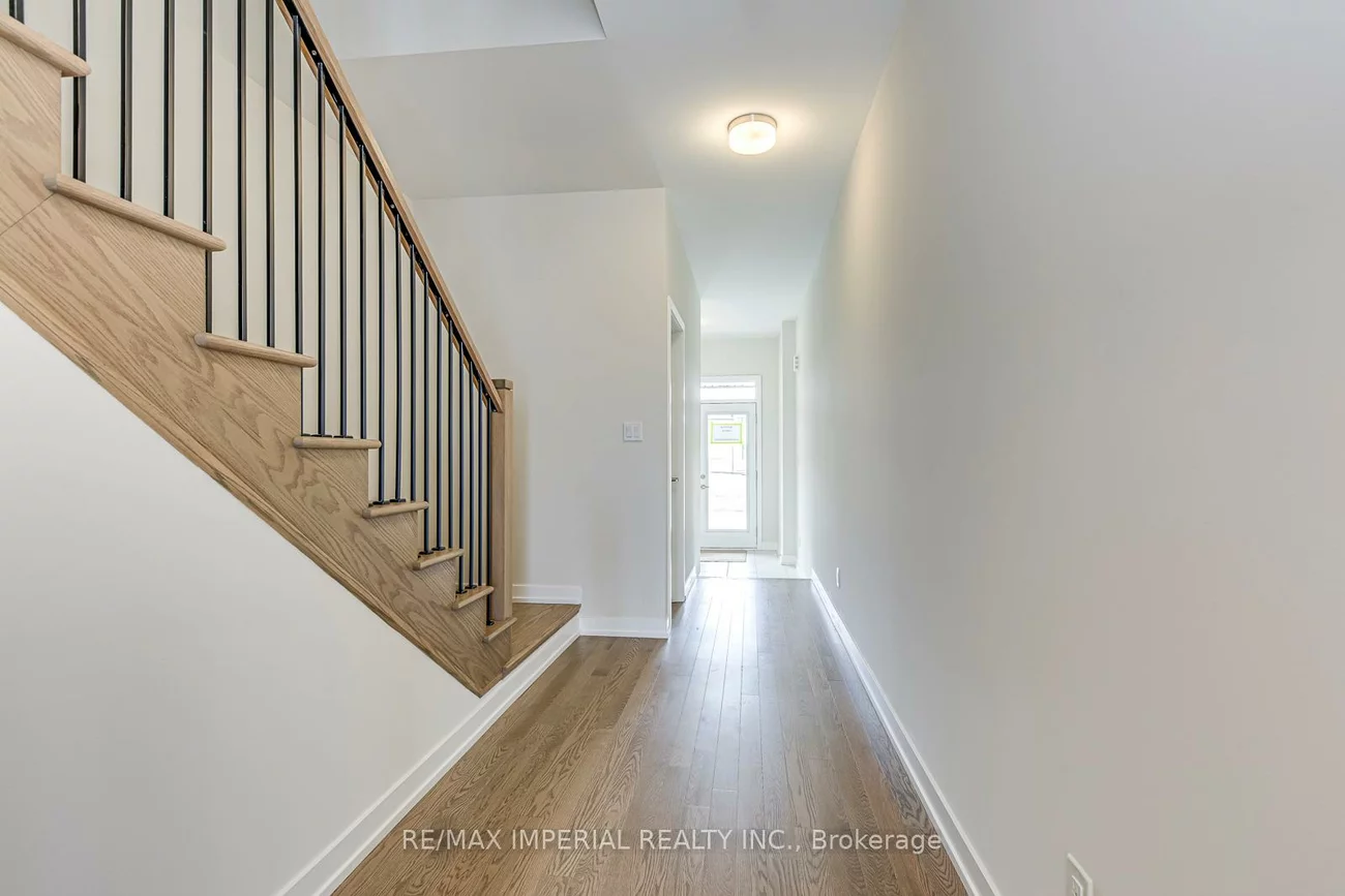 1176, Tanbark, 1010 - JM Joshua Meadows, Oakville