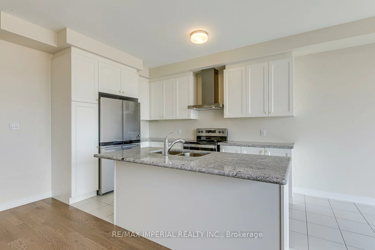 1176, Tanbark, 1010 - JM Joshua Meadows, Oakville