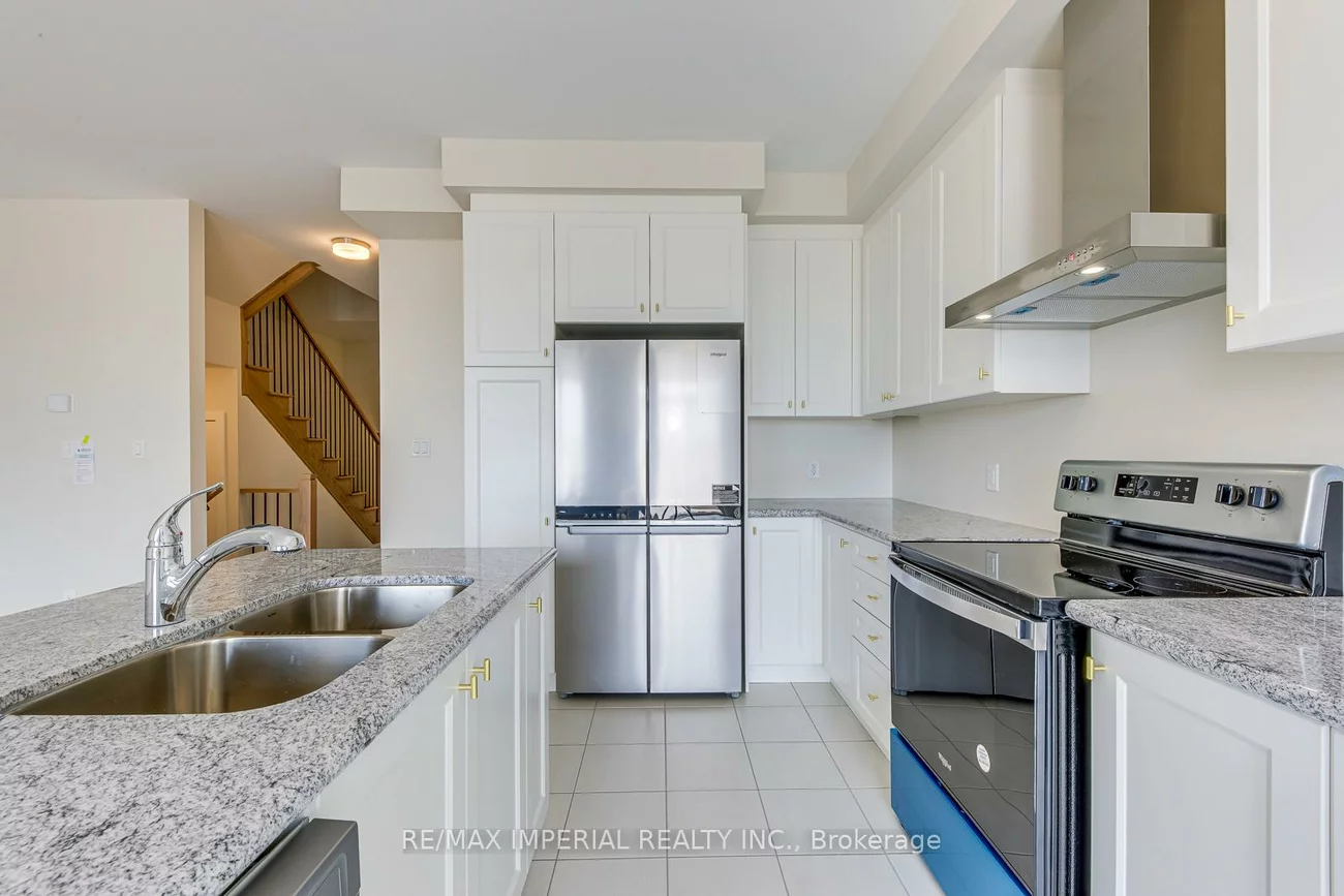 1176, Tanbark, 1010 - JM Joshua Meadows, Oakville