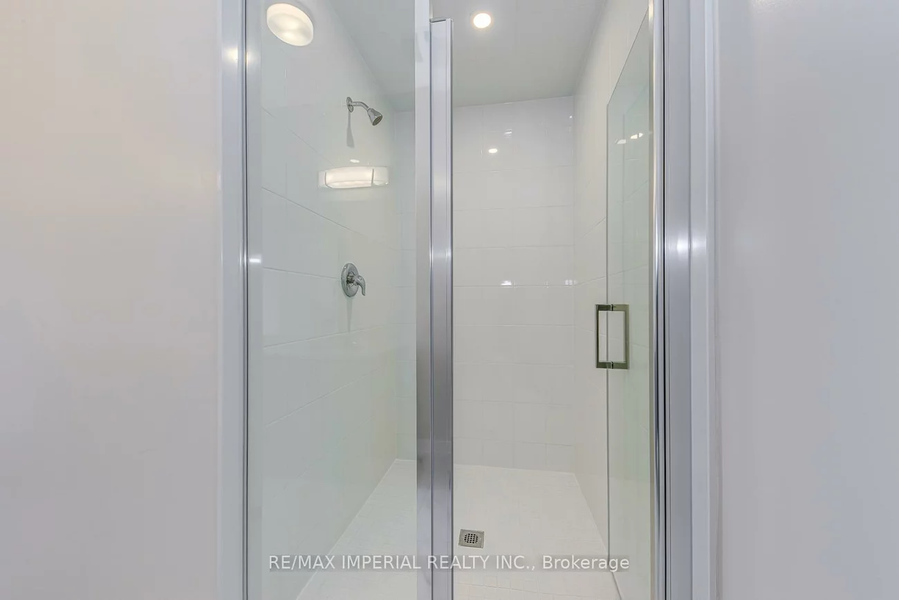 1176, Tanbark, 1010 - JM Joshua Meadows, Oakville