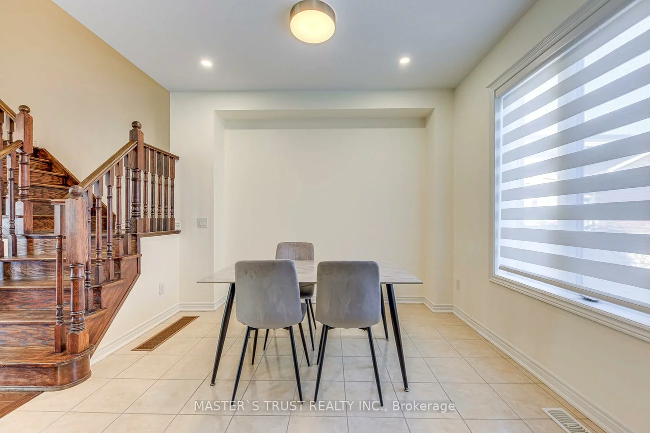 3075, Neyagawa, 1008 - GO Glenorchy, Oakville