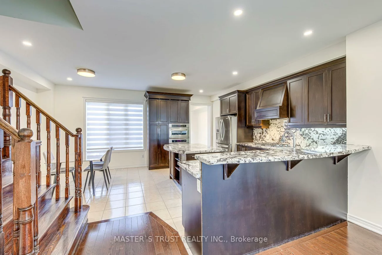 3075, Neyagawa, 1008 - GO Glenorchy, Oakville