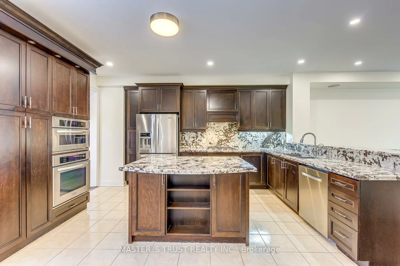 3075, Neyagawa, 1008 - GO Glenorchy, Oakville