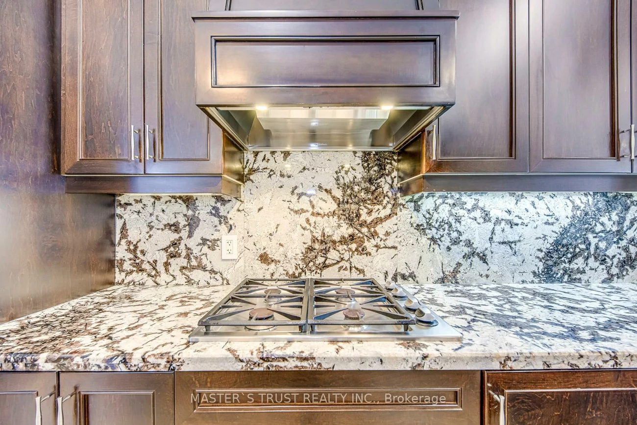 3075, Neyagawa, 1008 - GO Glenorchy, Oakville