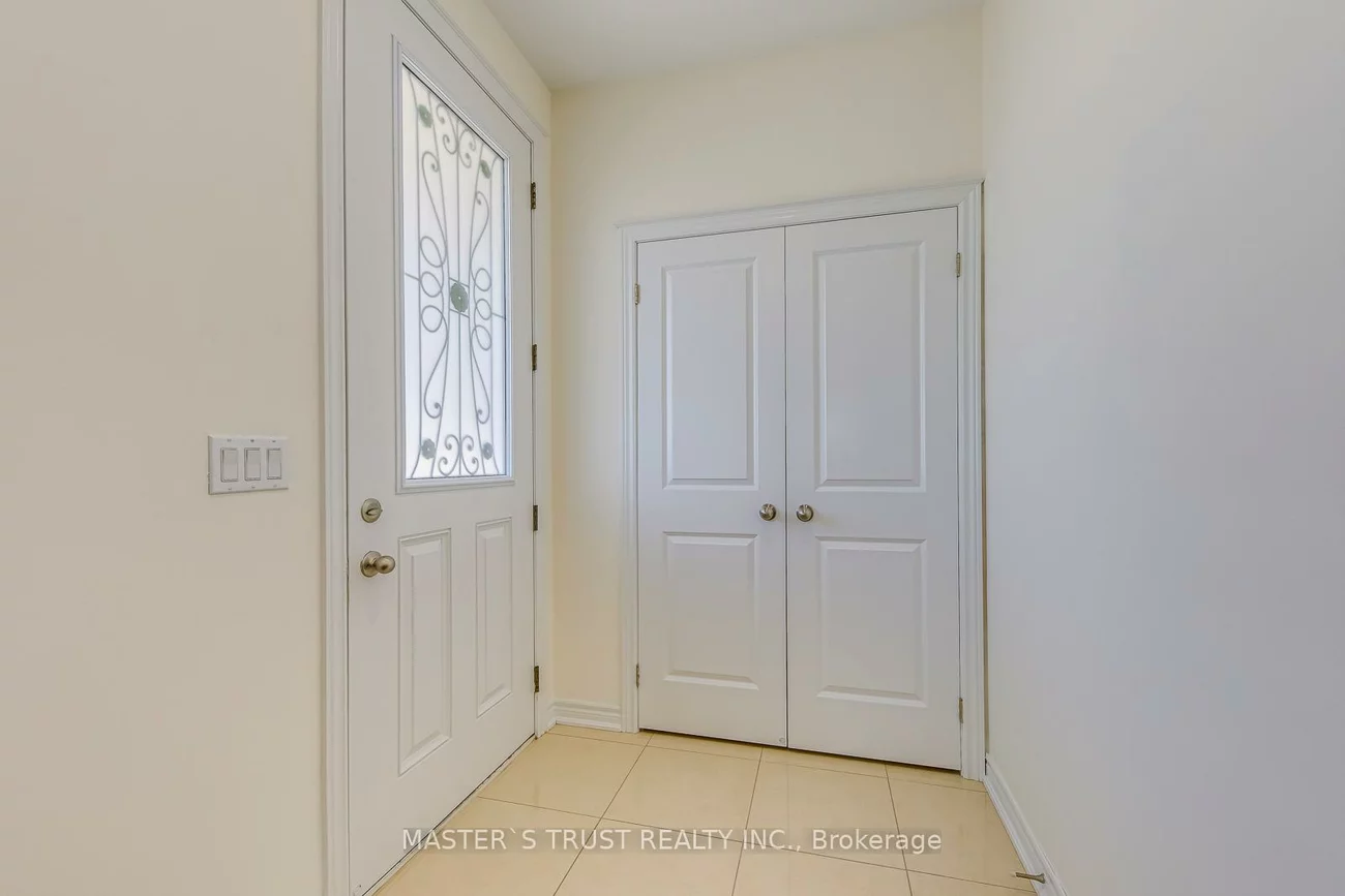 3075, Neyagawa, 1008 - GO Glenorchy, Oakville