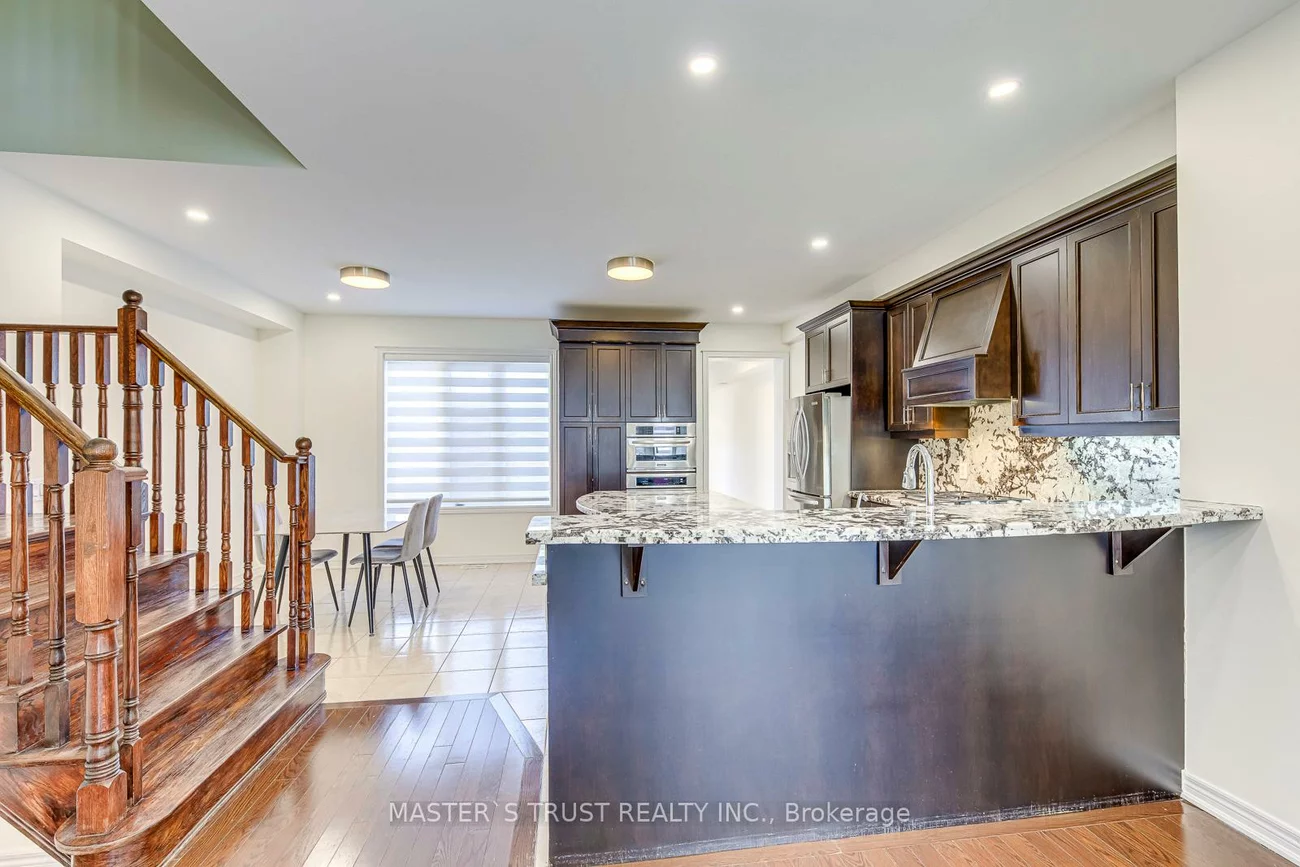 3075, Neyagawa, 1008 - GO Glenorchy, Oakville