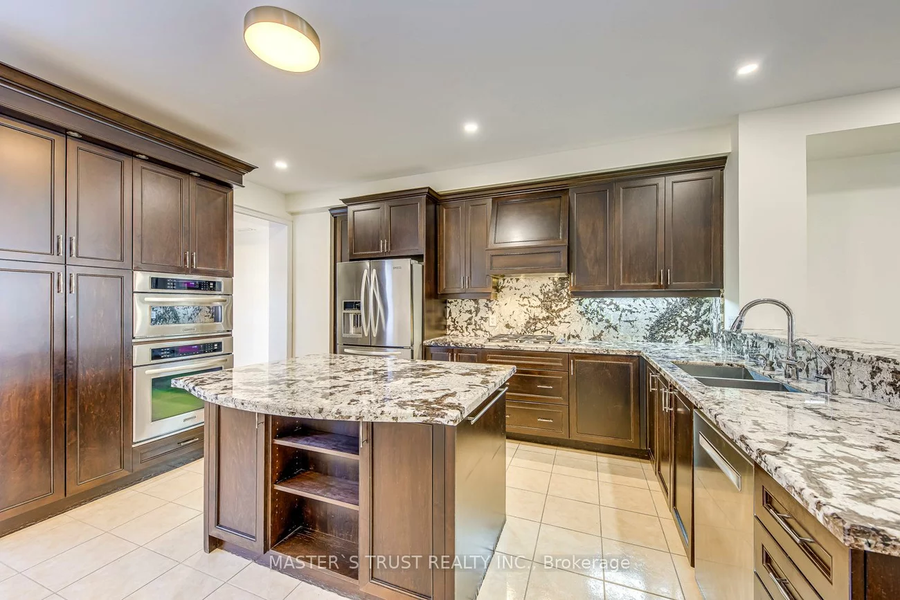 3075, Neyagawa, 1008 - GO Glenorchy, Oakville