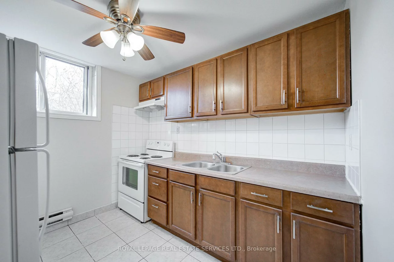 2329, Belyea, 1001 - BR Bronte, Oakville