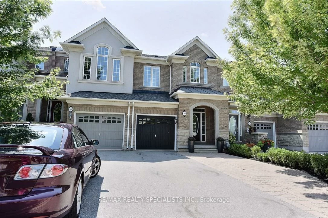 310, Duskywing, 1001 - BR Bronte, Oakville