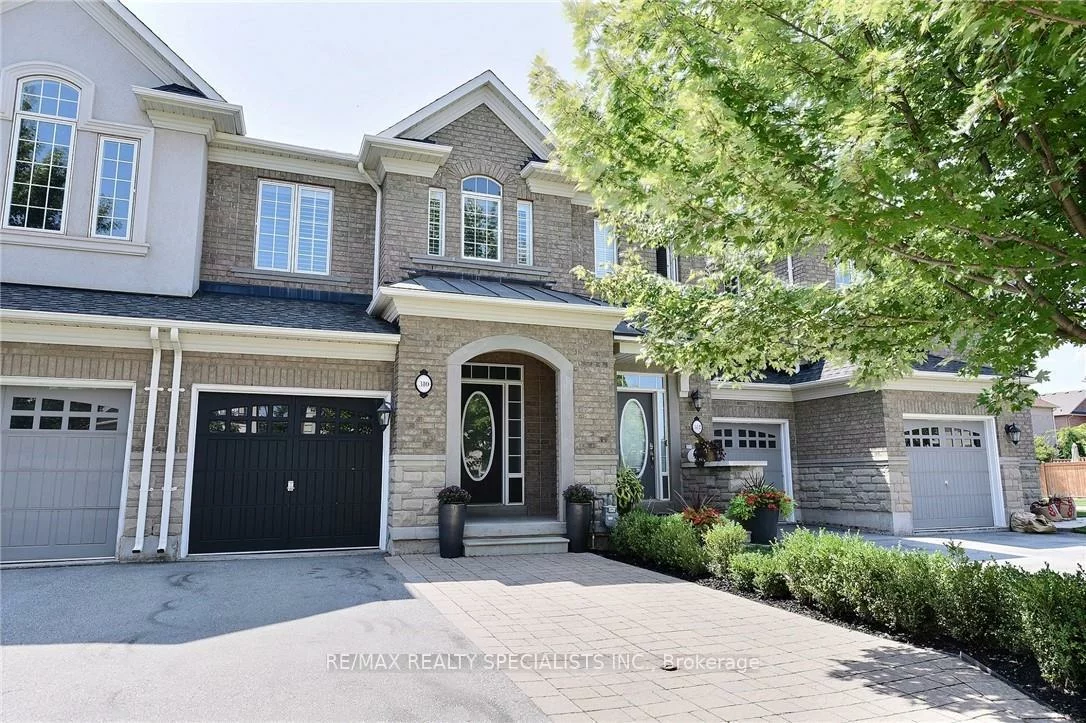 310, Duskywing, 1001 - BR Bronte, Oakville