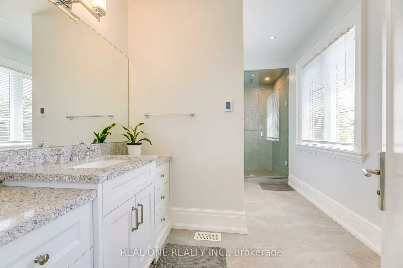 605, Unsworth, 1020 - WO West, Oakville