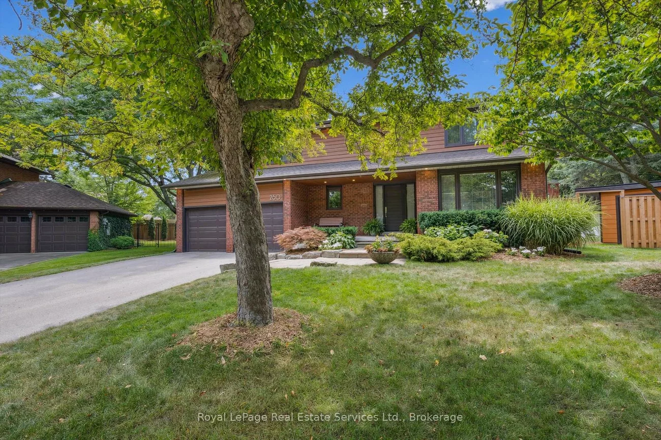 260, Princess Royal, 1003 - CP College Park, Oakville