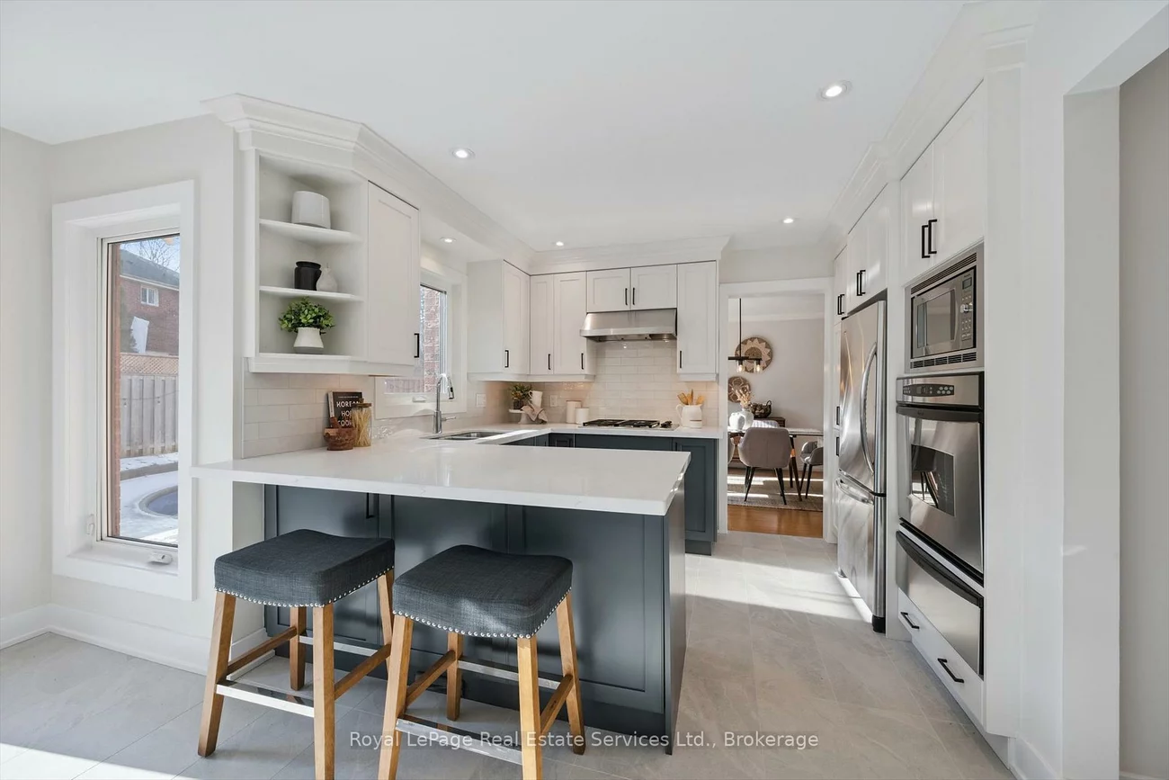 260, Princess Royal, 1003 - CP College Park, Oakville