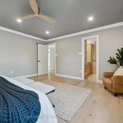 260, Princess Royal, 1003 - CP College Park, Oakville