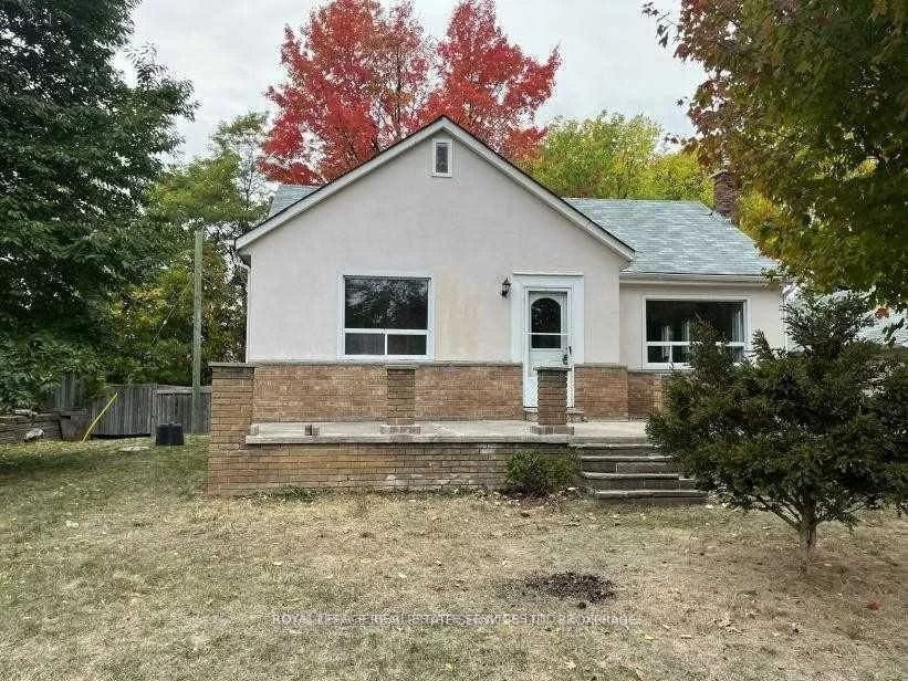 235, Lakeshore, 1002 - CO Central, Oakville