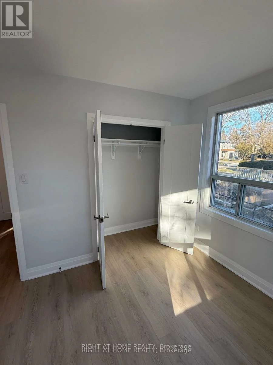 156, Westside, 1002 - CO Central, Oakville