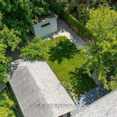 156, Westside, 1002 - CO Central, Oakville