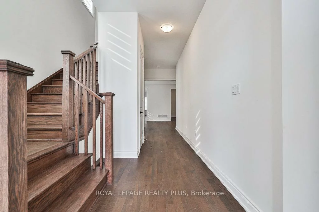 1327, Wheat Boom, 1010 - JM Joshua Meadows, Oakville