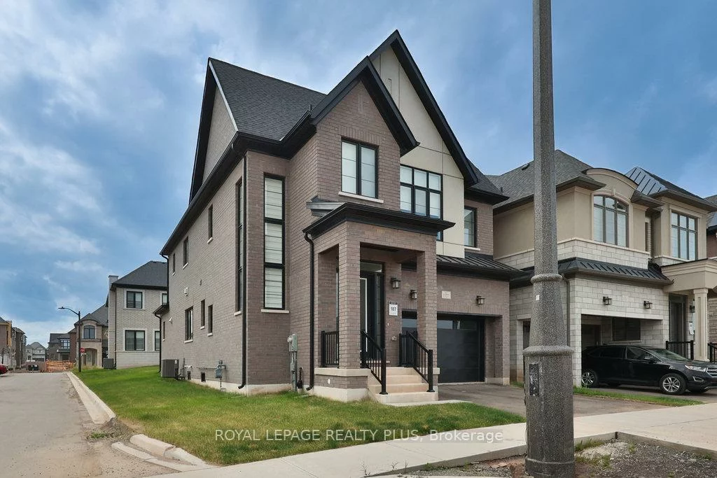 1327, Wheat Boom, 1010 - JM Joshua Meadows, Oakville