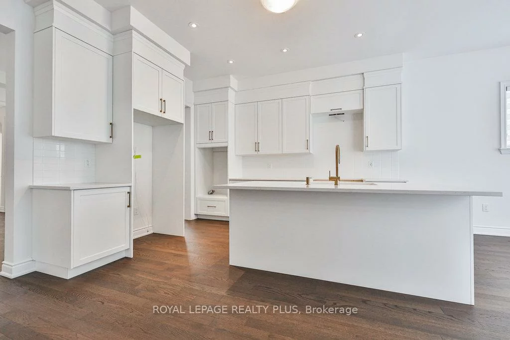 1327, Wheat Boom, 1010 - JM Joshua Meadows, Oakville