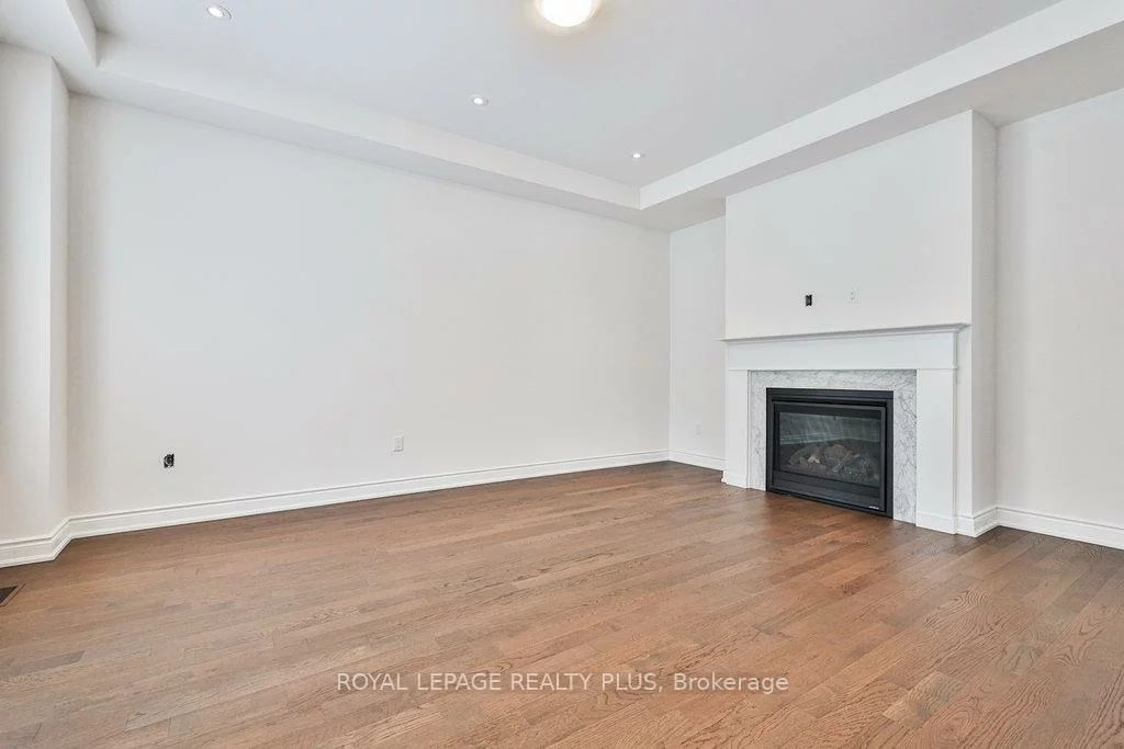 1327, Wheat Boom, 1010 - JM Joshua Meadows, Oakville