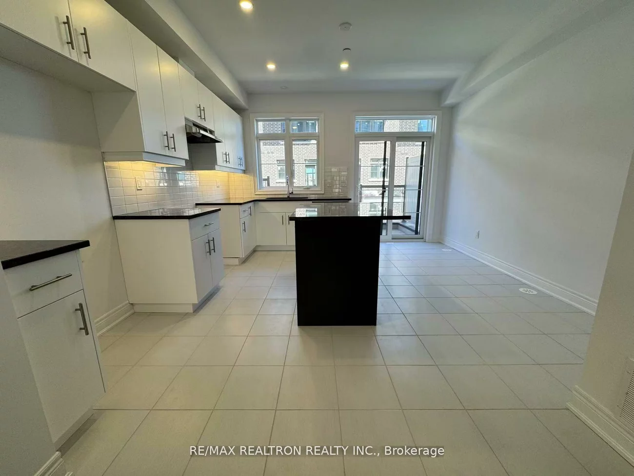 260, Melody Common, 1015 - RO River Oaks, Oakville