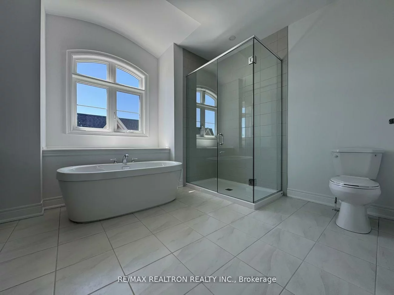 260, Melody Common, 1015 - RO River Oaks, Oakville