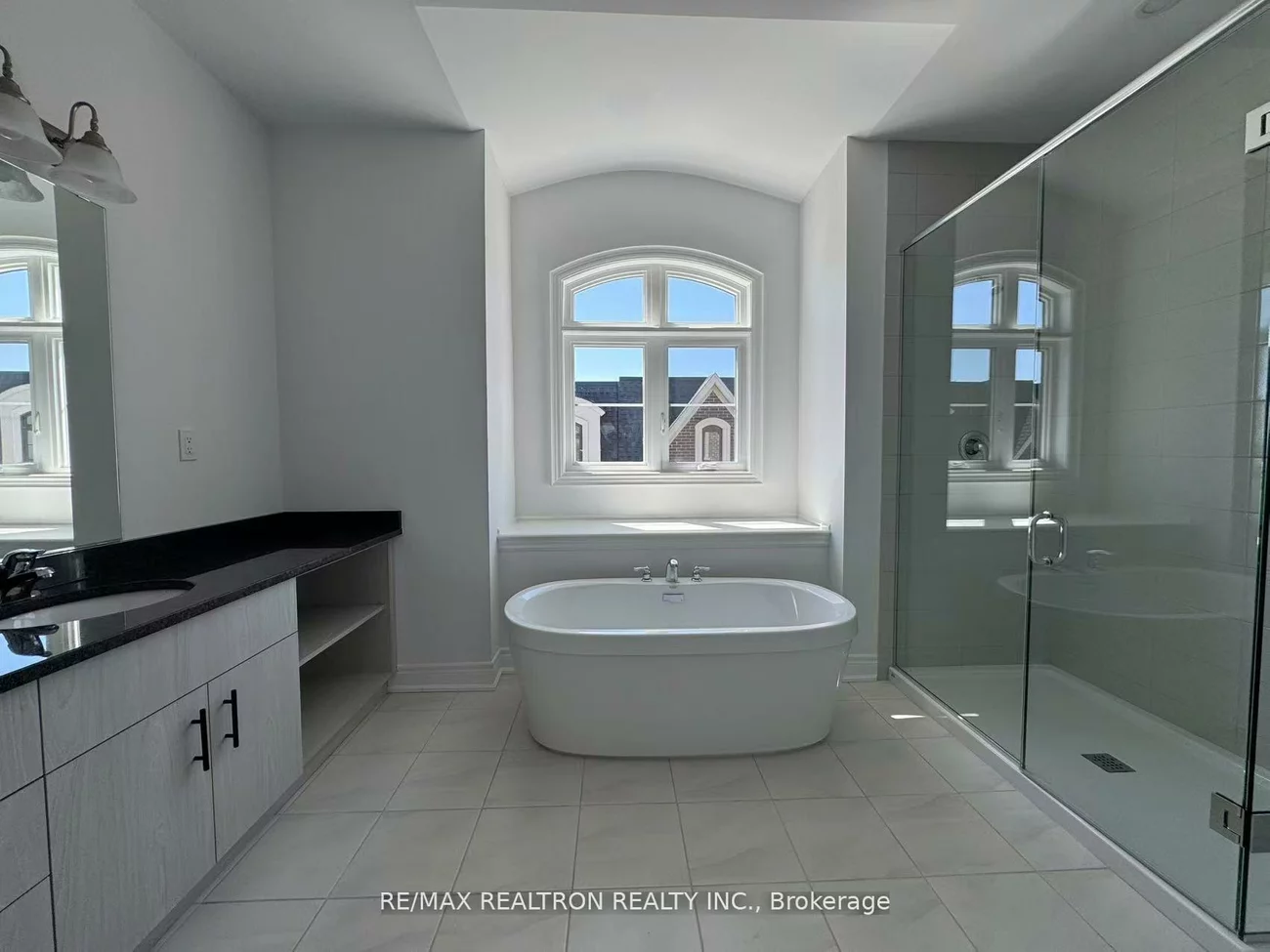 260, Melody Common, 1015 - RO River Oaks, Oakville