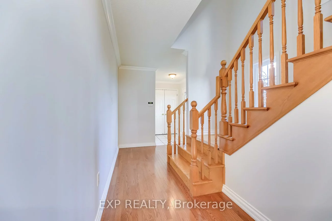 2376, Highcroft, 1019 - WM Westmount, Oakville