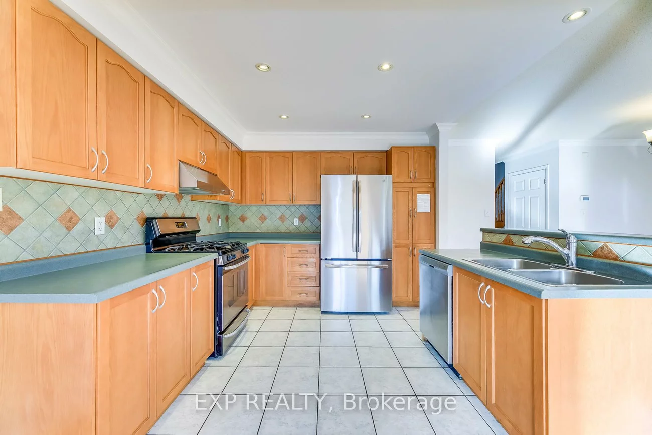 2376, Highcroft, 1019 - WM Westmount, Oakville