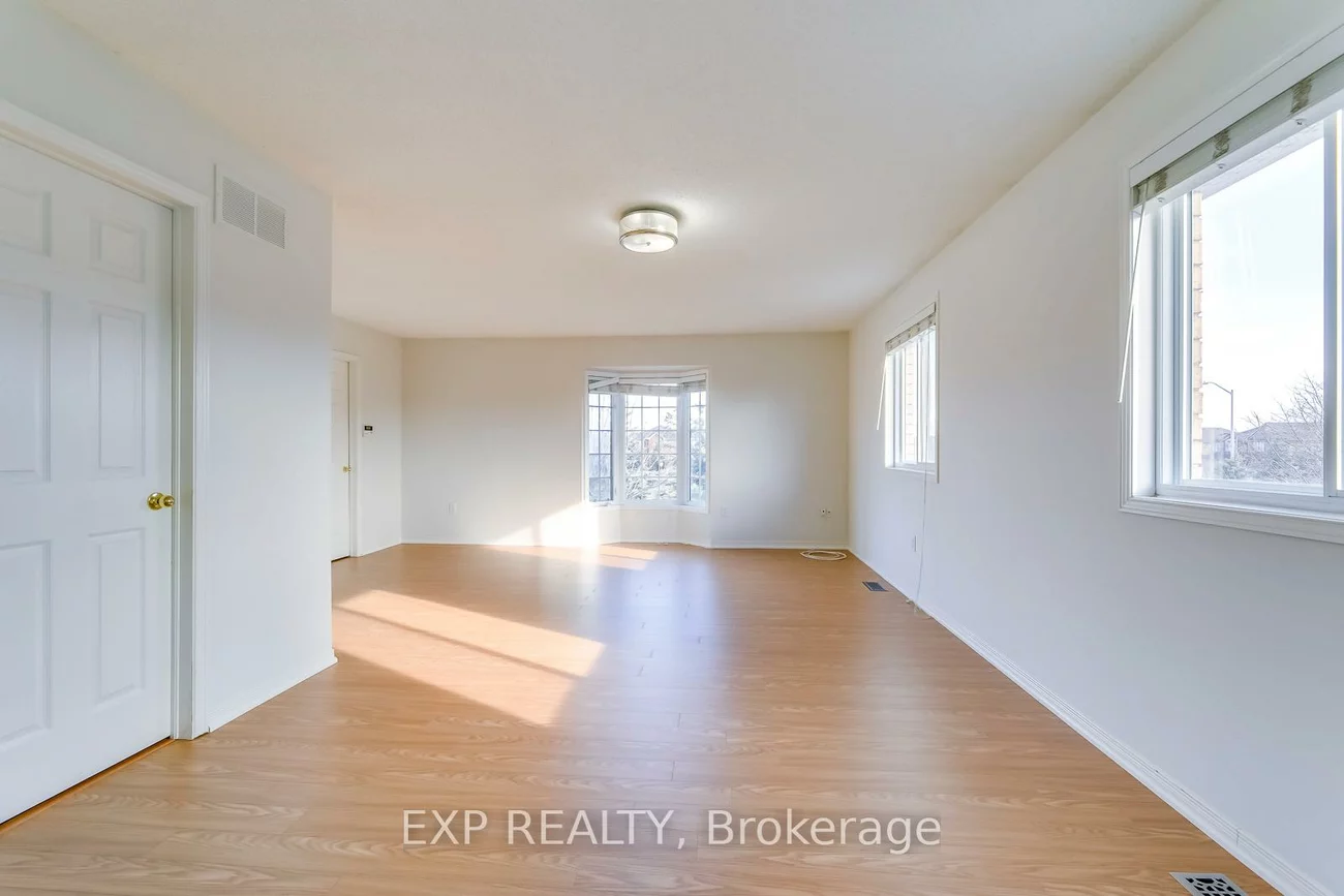 2376, Highcroft, 1019 - WM Westmount, Oakville