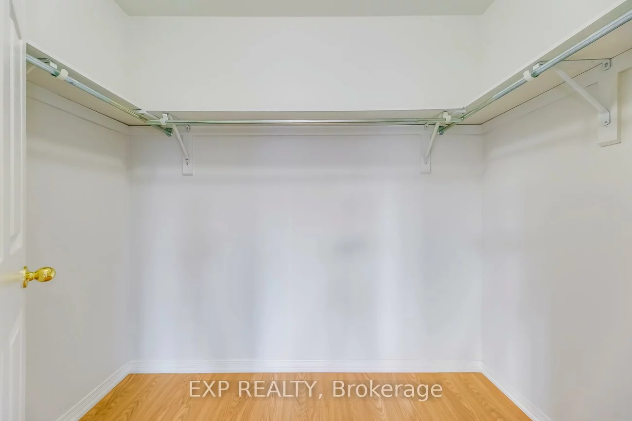 2376, Highcroft, 1019 - WM Westmount, Oakville