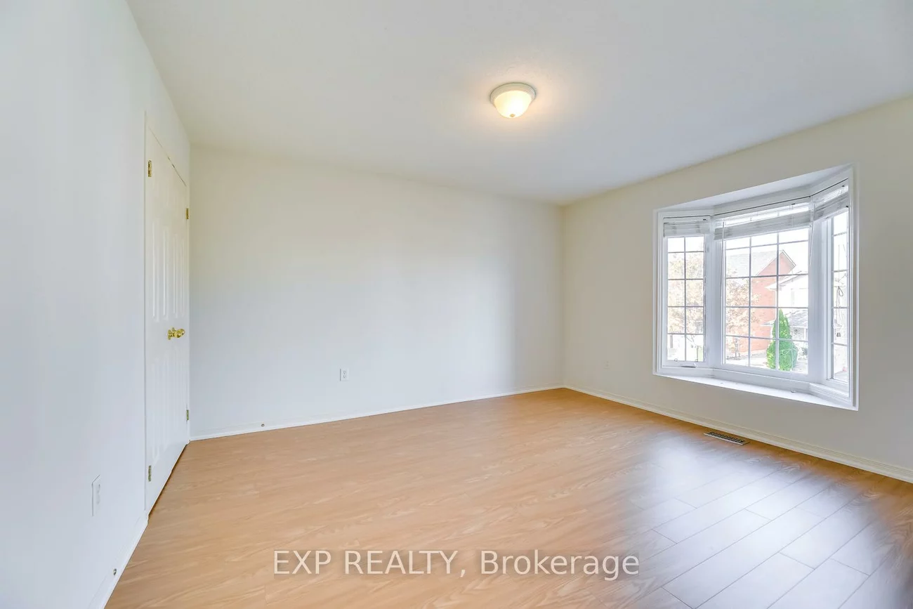 2376, Highcroft, 1019 - WM Westmount, Oakville